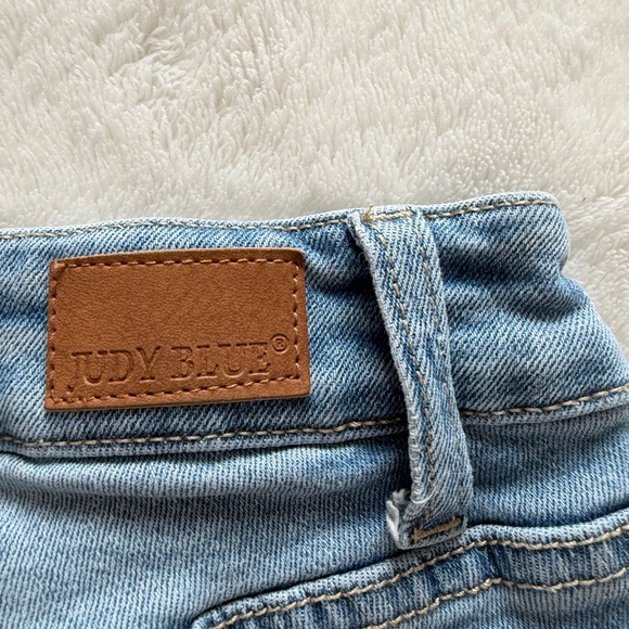 Judy Blue Denim Jean Shorts Distressed Raw Hem Cut Off Eyelet Crochet Detail - Picture 5 of 10